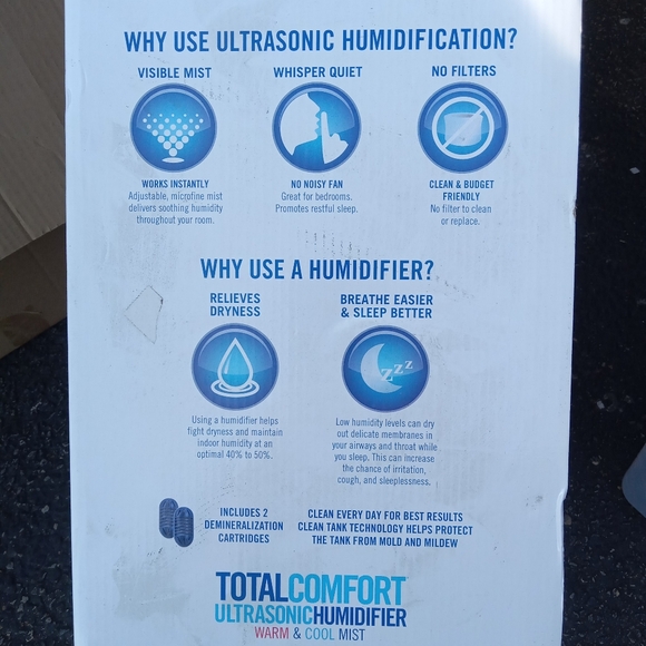 New in box 120-Hour Warm or Cool Mist Ultrasonic Humidifier with Digital display - Picture 2 of 3